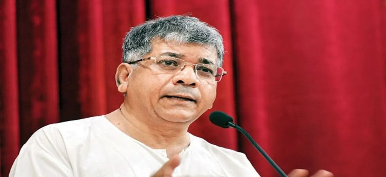 FIR against Prakash Ambedkar for threatening to jail EC if voted to power in 2019