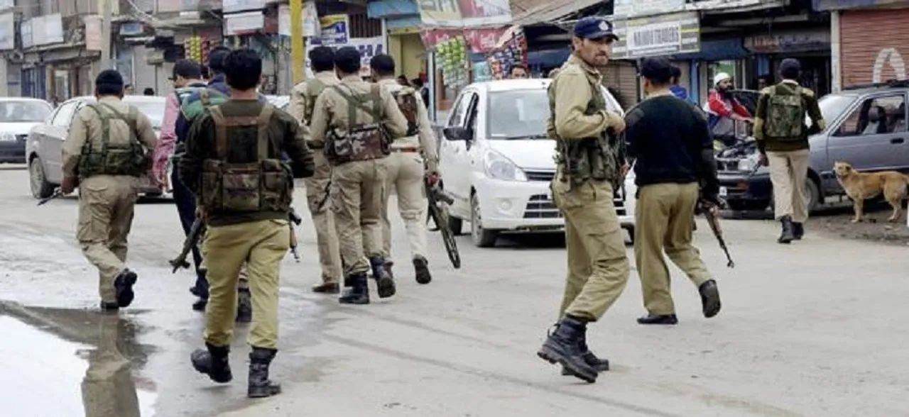 Jaish, Lashkar and ISI planning major attack in Kashmir to disrupt Lok Sabha polls: Sources
