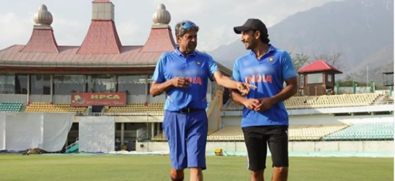 When Kapil Dev visits Ranveer Singh and '83 cast for on-field cricket training