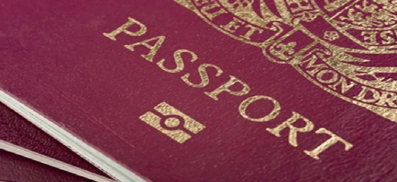 UK issues passports without 'European Union' on cover