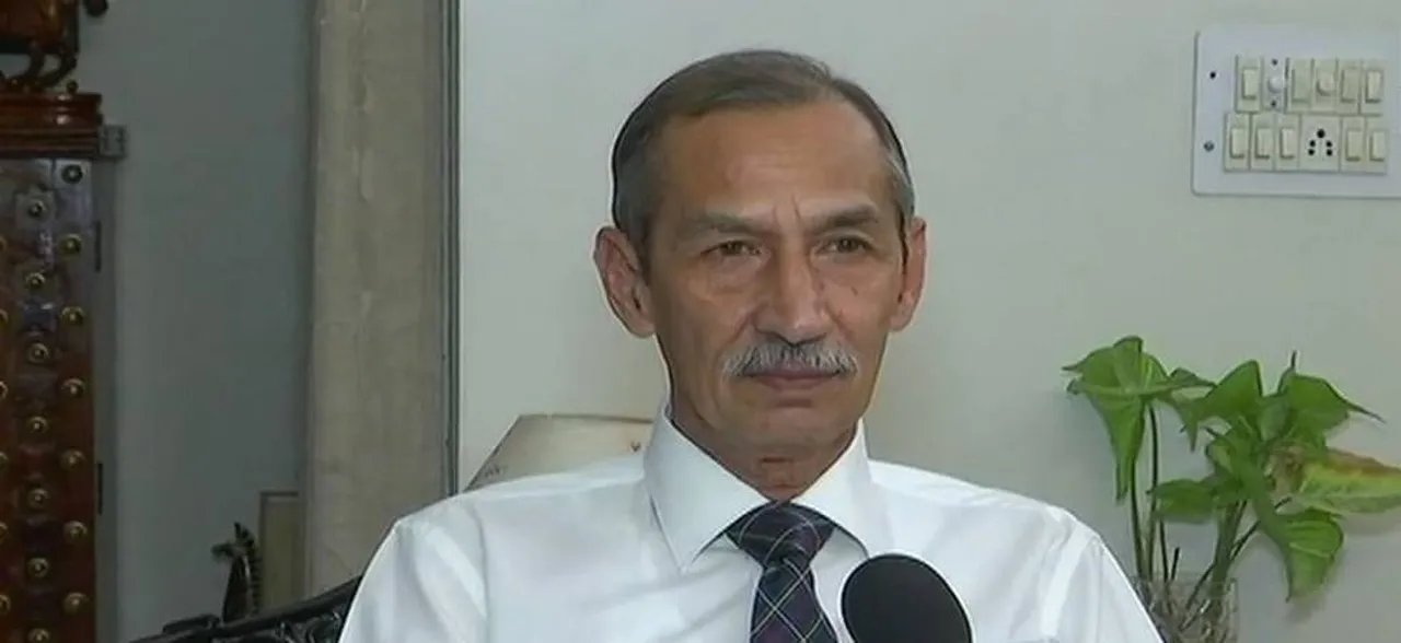 Surgical strikes hero Lt Gen Hooda bats for Article 370, 35A, says avoid issues that trigger disturbance