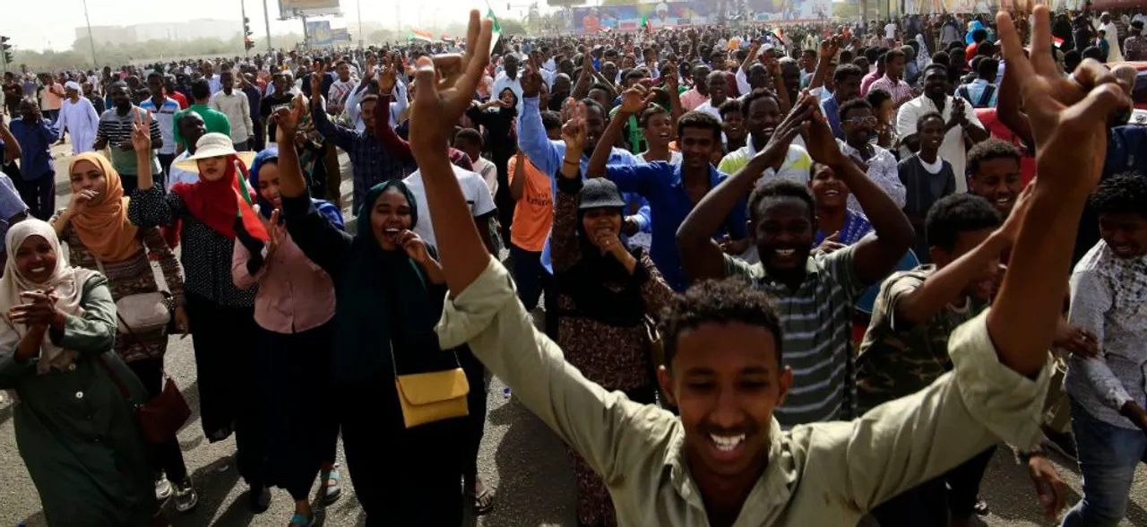 Sudan Army topples President Omar al-Bashir, protestors reject coup, demand civilian govt 