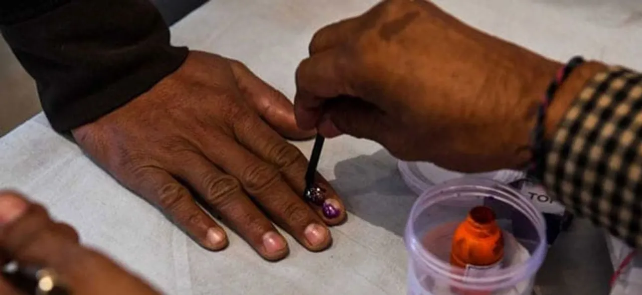 Lok Sabha polls in Vellore likely to be cancelled over cash haul from DMK candidate's office