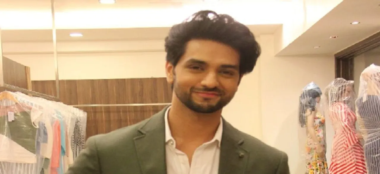 'Adhure Adhure' is stuck in my head on loop: Shakti Arora
