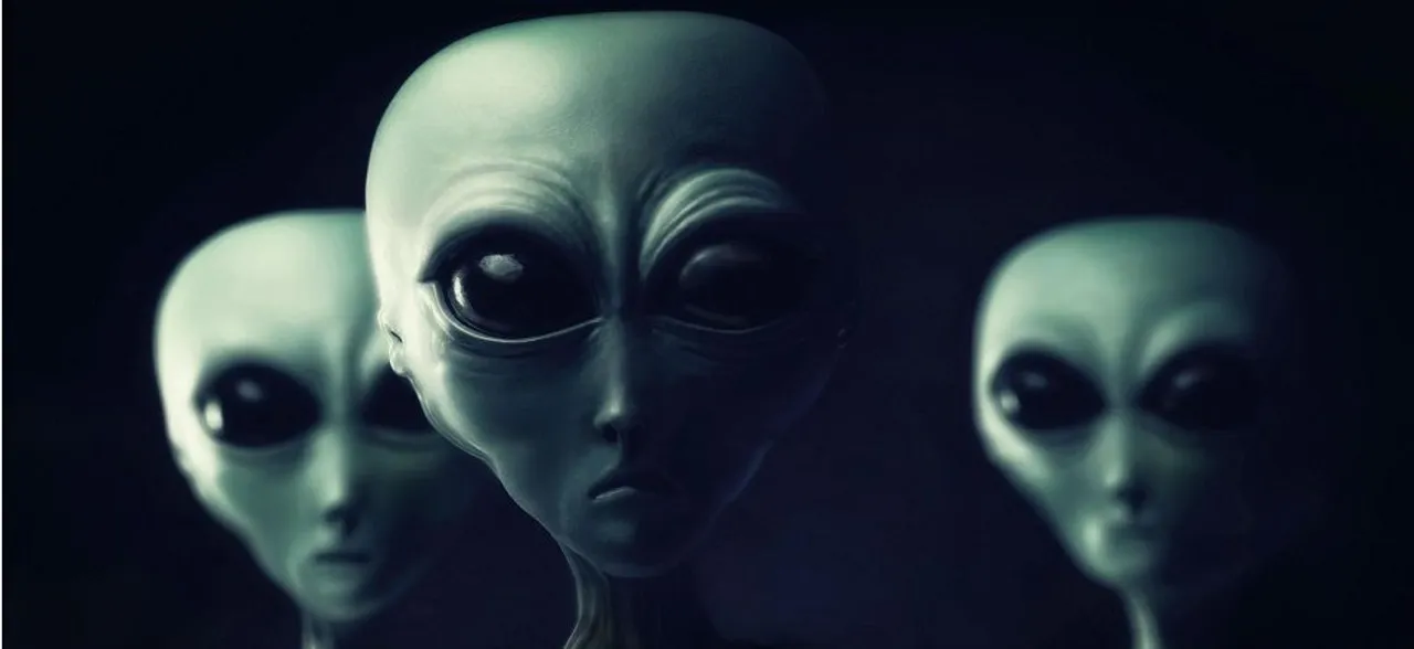 Aliens on their way to China? Mysterious UFO lights spotted in Beijing sparks controversy