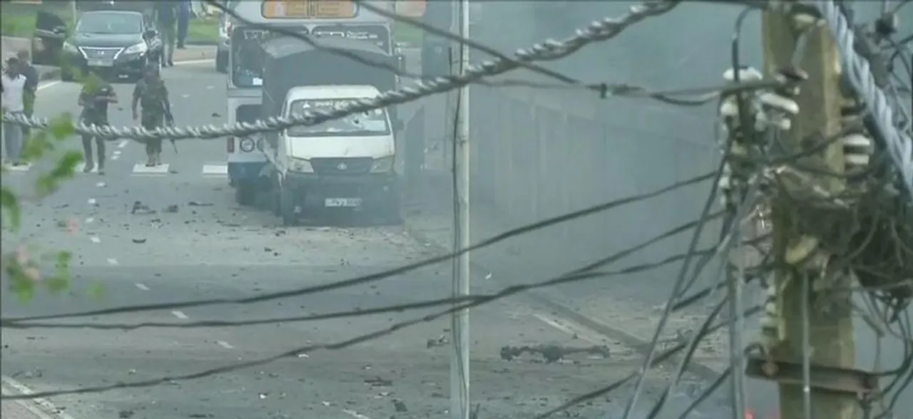 Fresh blast near Colombo church as bomb squad tries to defuse explosive