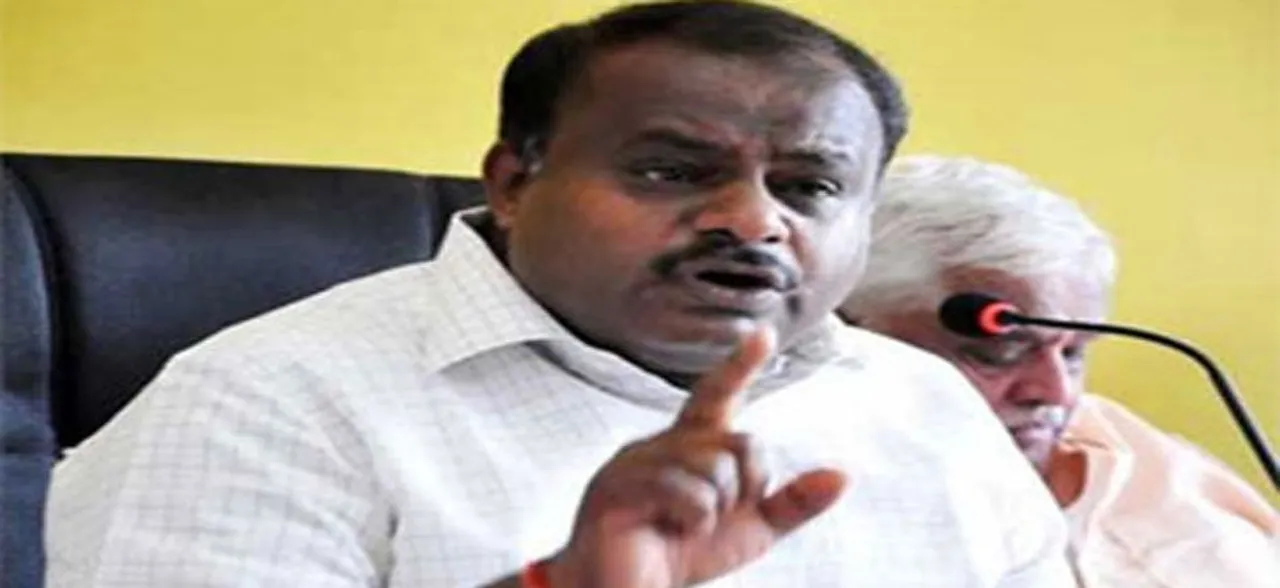 Amid fresh dissidence, CM Kumaraswamy meets Congress leaders