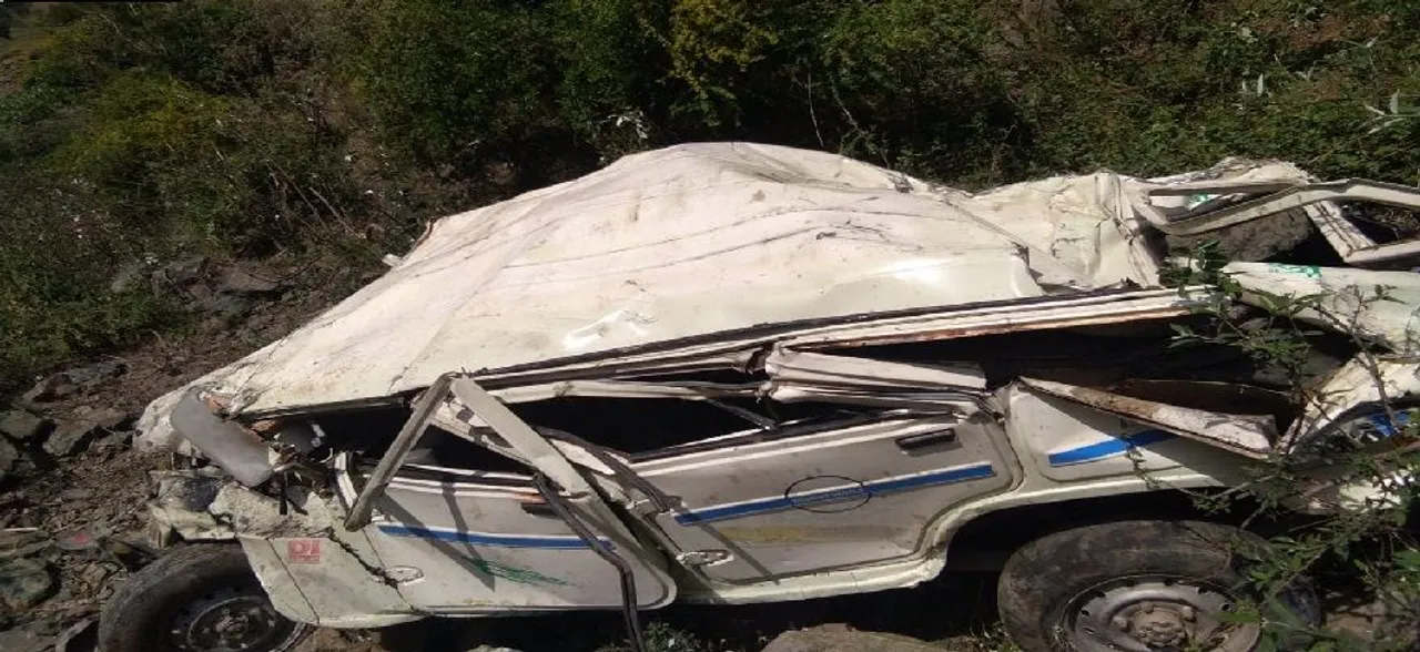 Himachal Pradesh: 5 killed, 5 injured after jeep rolls down cliff in Mandi district 
