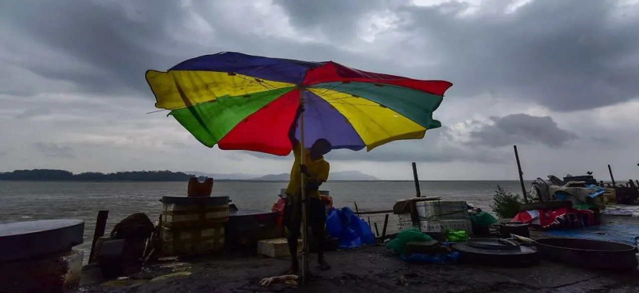 Cyclone Fani: Death count jumps to 34 in Odisha, massive restoration work underway