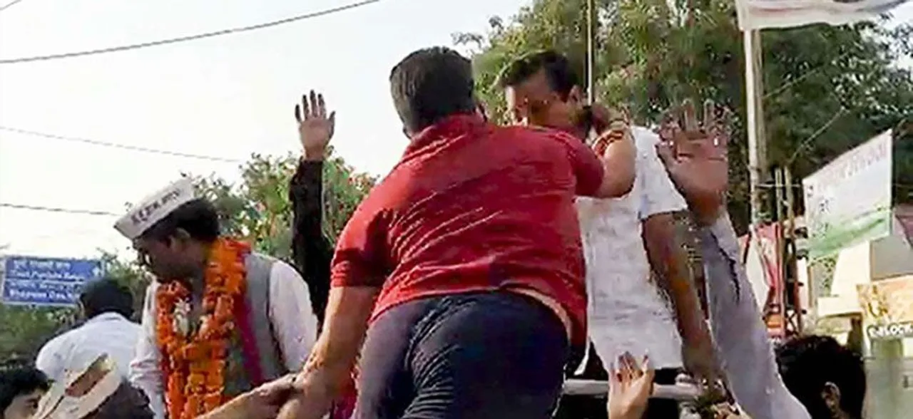 FIR registered against man who slapped Delhi CM Arvind Kejriwal