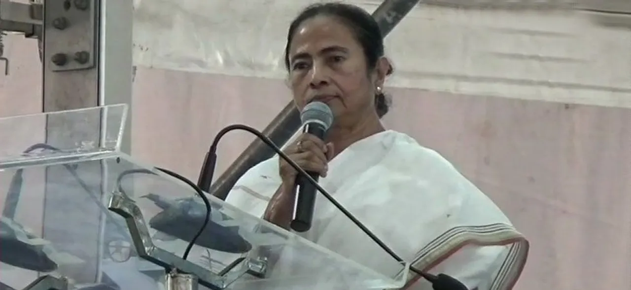 Mamata Banerjee draws parallel between â€˜Quit Indiaâ€™ movement and her fight against PM Modi