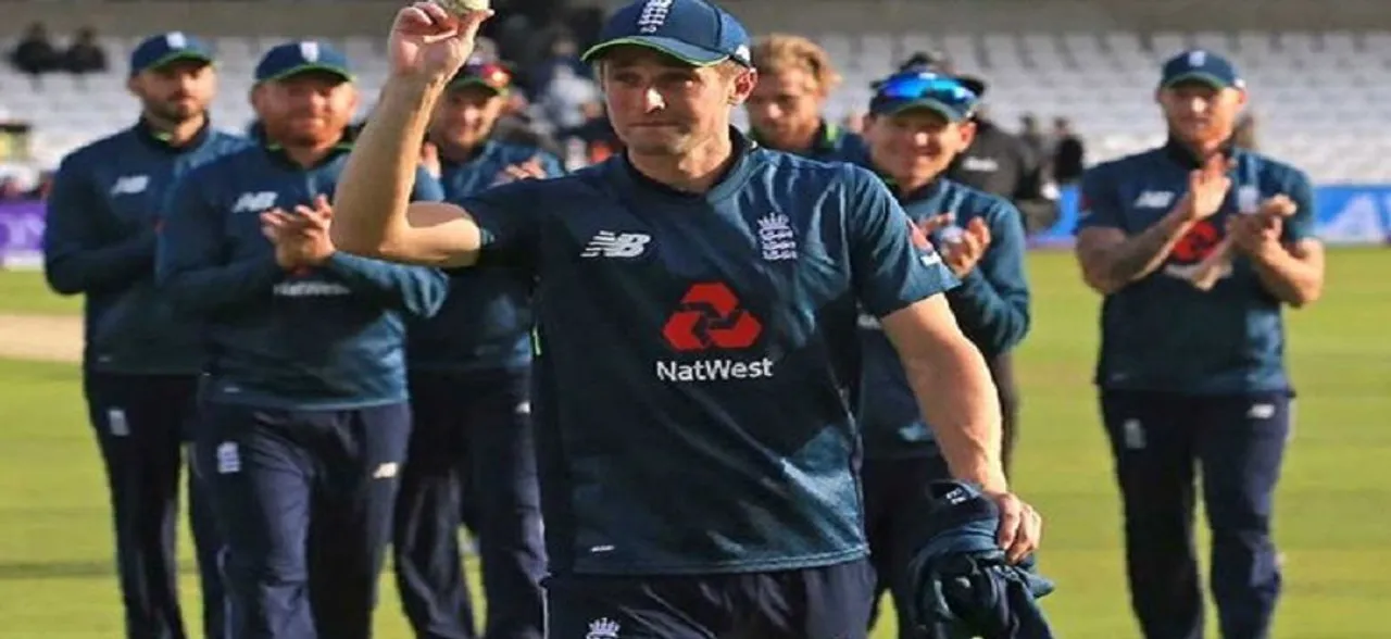 Everyone will be looking at their phones: Chris Woakes on Englandâ€™s final World Cup squad