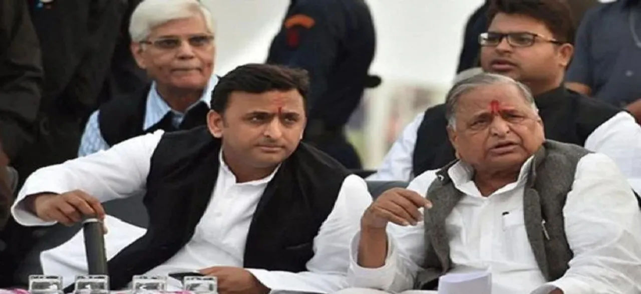 CBI gives clean chit to Mulayam Singh, Akhilesh Yadav in disproportionate assets case