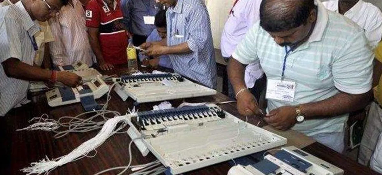 Lok Sabha Polls 2019 Trends/Results 10 AM Report (520/542 seats): BJP+: 310 | Congress+: 114 | Others: 96