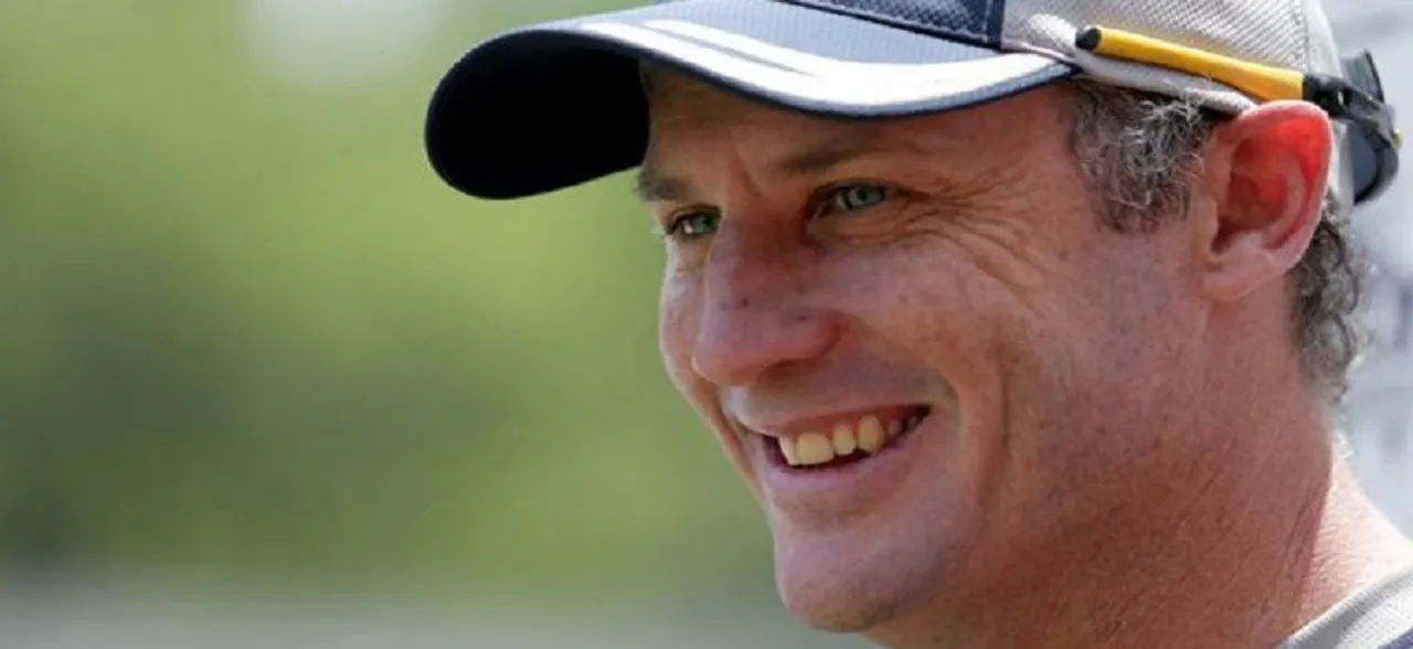 Stephen Fleming steps down as head coach; David Hussey to take over