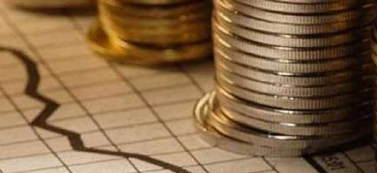 GDP growth slips to 5.8 per cent in Q4, lowest pace in 2 years