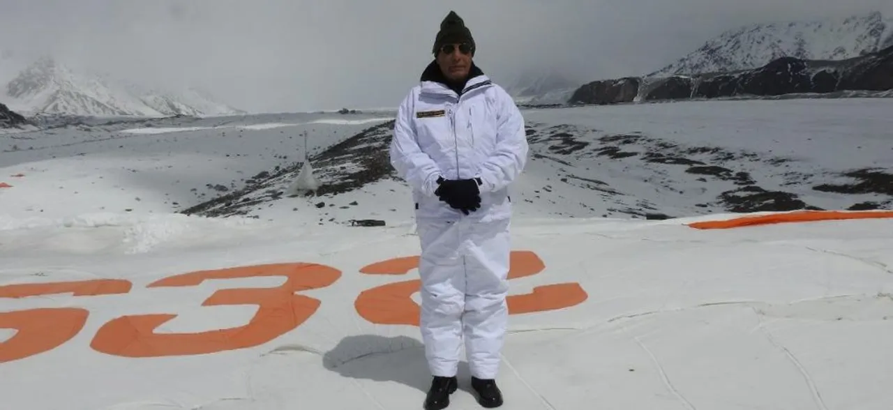 Defence Minister Rajnath Singh visits Siachen, says â€˜nation will always remain indebtedâ€™