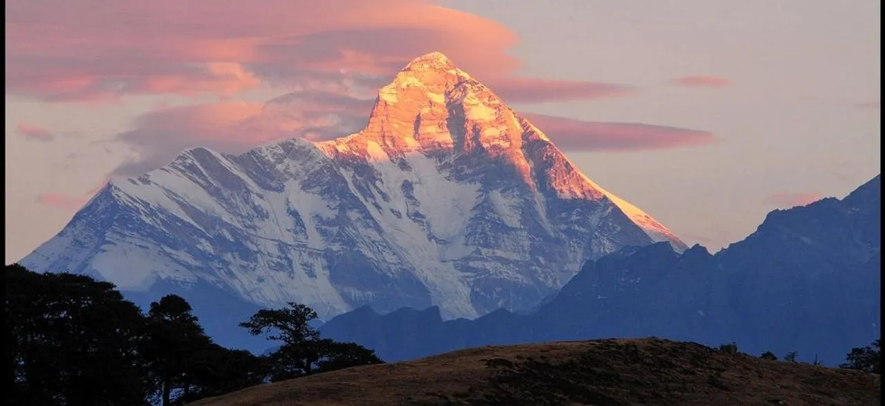 Five bodies sighted during rescue mission for eight missing climbers near Nanda Devi: Report