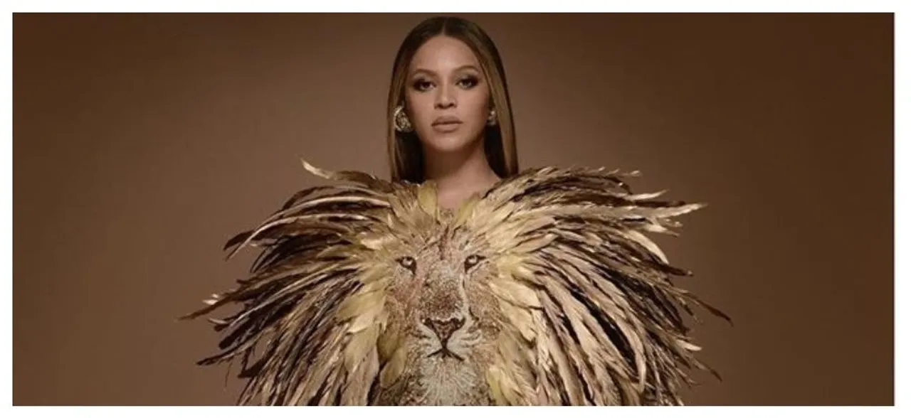 BeyoncÃ© transforms herself into Nala with a gorgeous golden, lioness-inspired bodice 