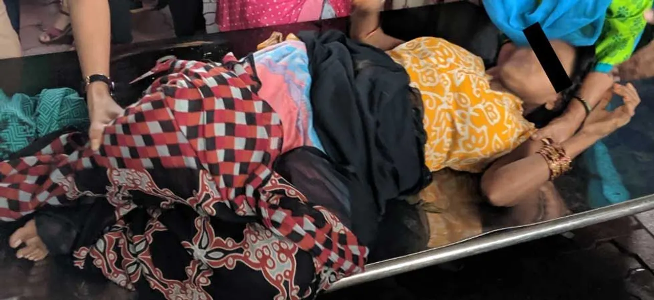 Woman goes into labour on board train in Mumbai, this is what happened next