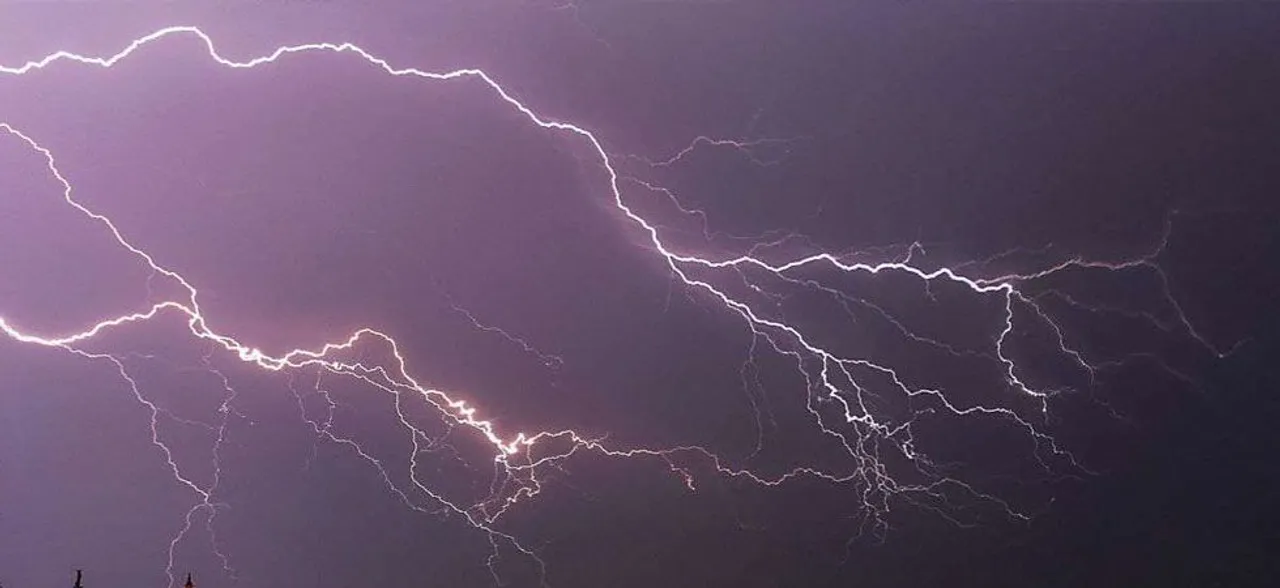 26 dead, over 50 injured as dust storm and lightning hit Uttar Pradesh