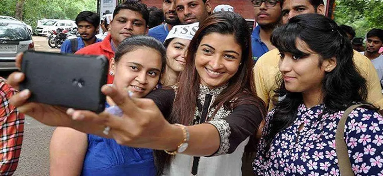 Arvind Kejriwal asked AAP workers to choose between me and him, claims Alka Lamba