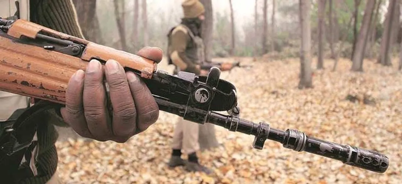 5 police personnel killed in Maoist attack in Jharkhandâ€™s Saraikela district 