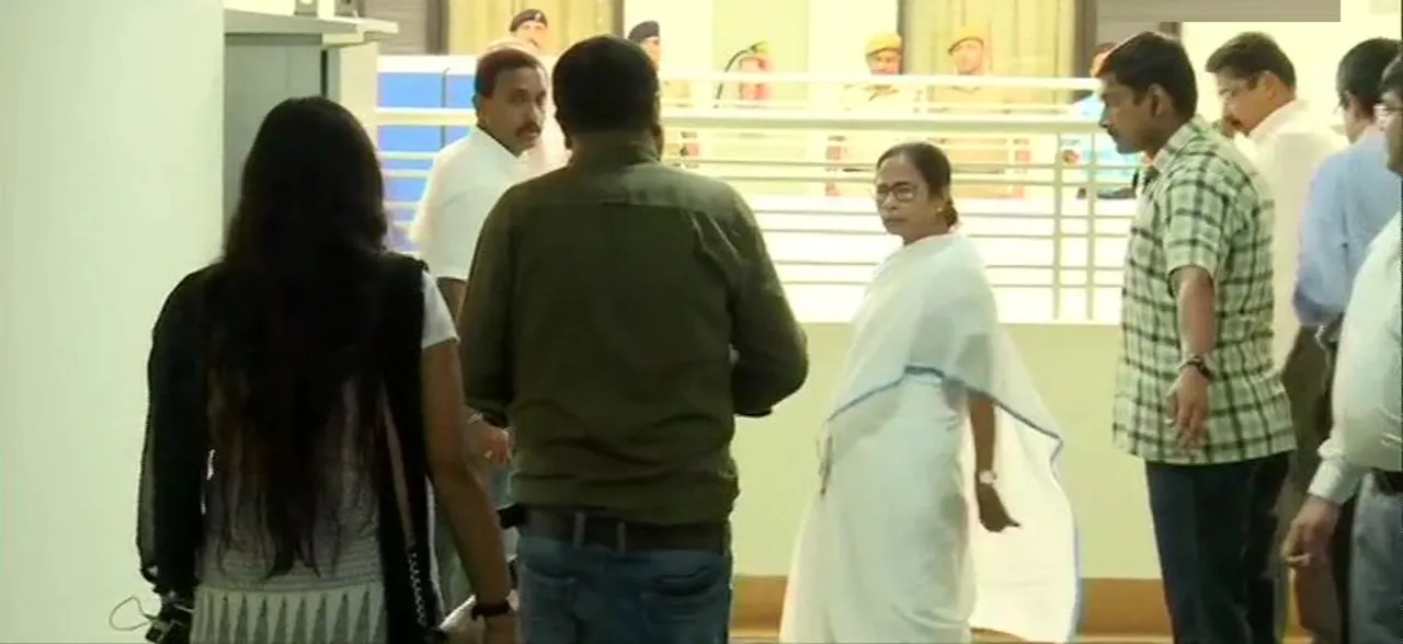 Agitating doctors call off strike after Mamata Banerjee assures new security measures in Bengal