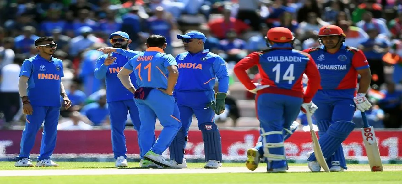 Indian skipper Virat Kohli under pressure, argues with umpire over DRS