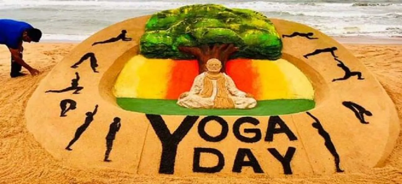 Yoga Day: Pak govt's Twitter handle posts tricolour symbol, quickly edits but not before netizens take note
