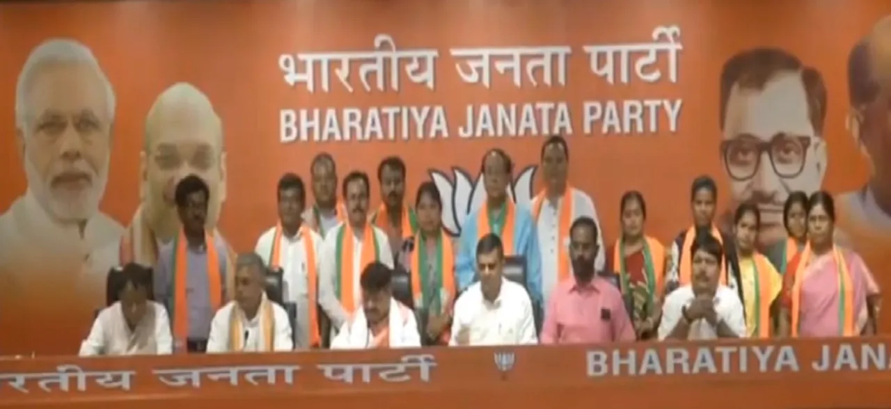 â€˜Itâ€™s an earthquakeâ€™: Bengal's Trinamool MLA Wilson Champramary, 14 councillors join BJP 
