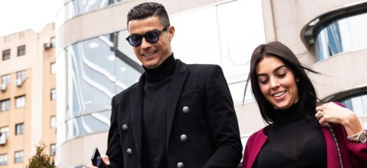 Cristiano Ronaldo shares passionate kiss with girlfriend Georgina Rodriguez: View pic 