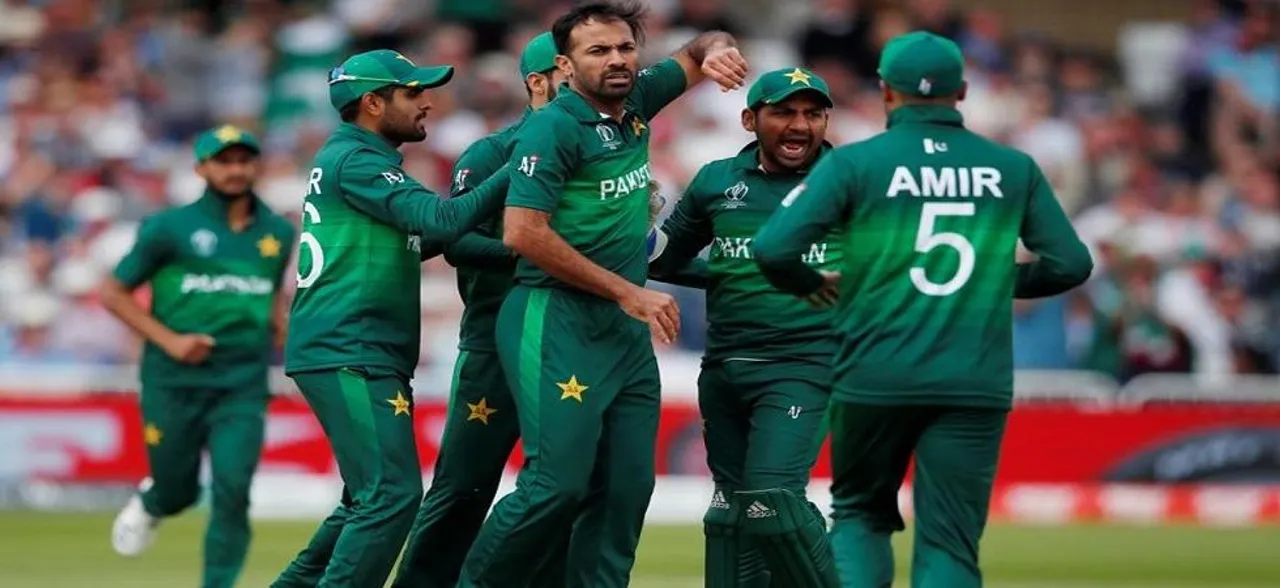 Pakistan eye freak result against confident Bangladesh for improbable semi-final spot
