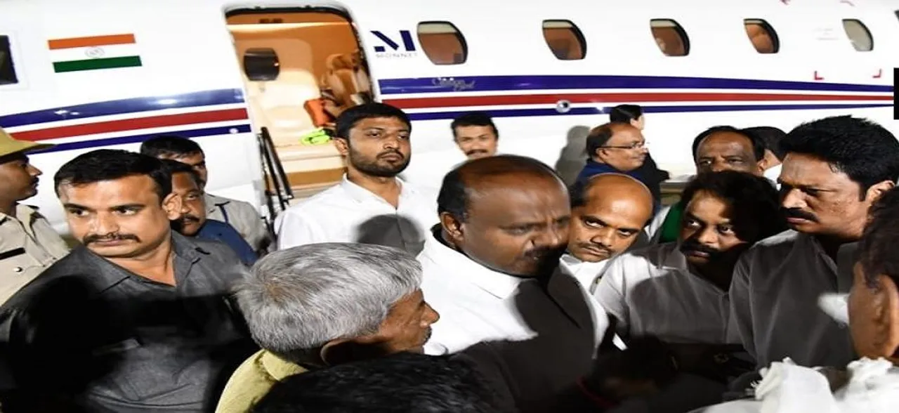 Karnataka CM HD Kumaraswamy back in Bengaluru, holds meeting with JDS MLAs 