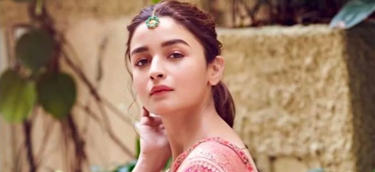 Sadak 2: Alia Bhatt records scratch version of a romantic song for father Mahesh Bhattâ€™s film