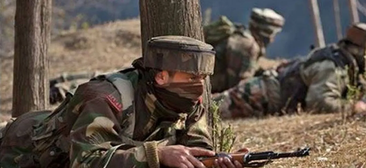 Encounter underway in Sopore district of Jammu and Kashmir, two terrorists reportedly holed up 