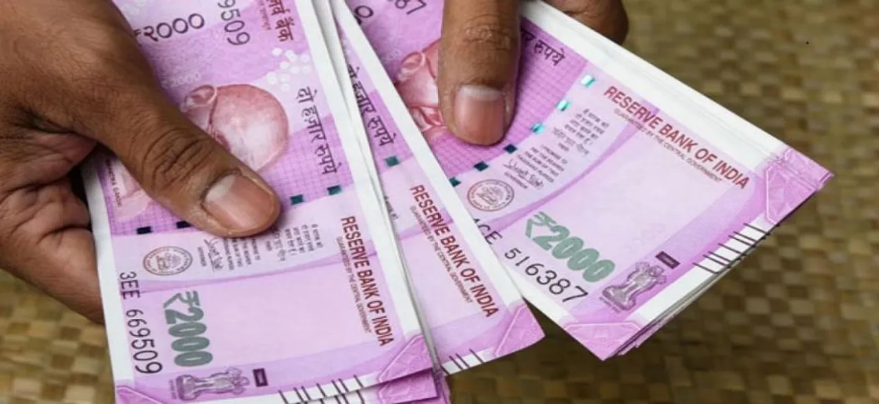 Rupee skids for 4th day, settles 6 paise down at 69.04 against US Dollar