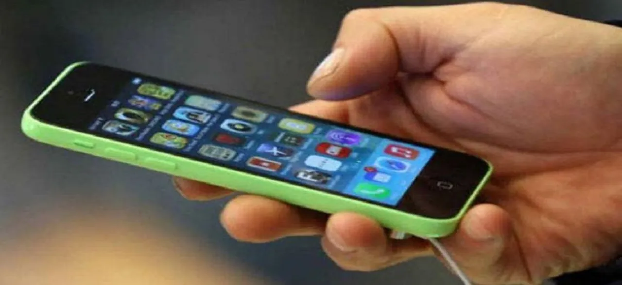Jio emerges as Indiaâ€™s biggest telecom player, Vodafone Idea user base dips to 320 million