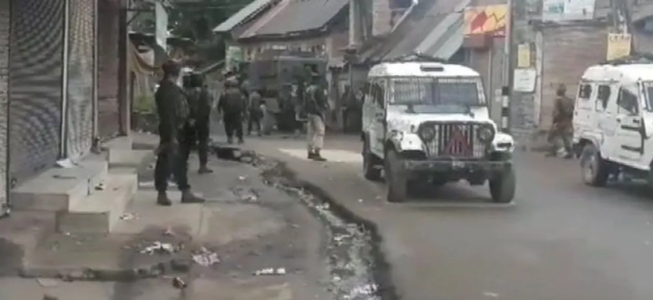 Encounter breaks out between terrorists, security forces in Kashmir's Shopian district