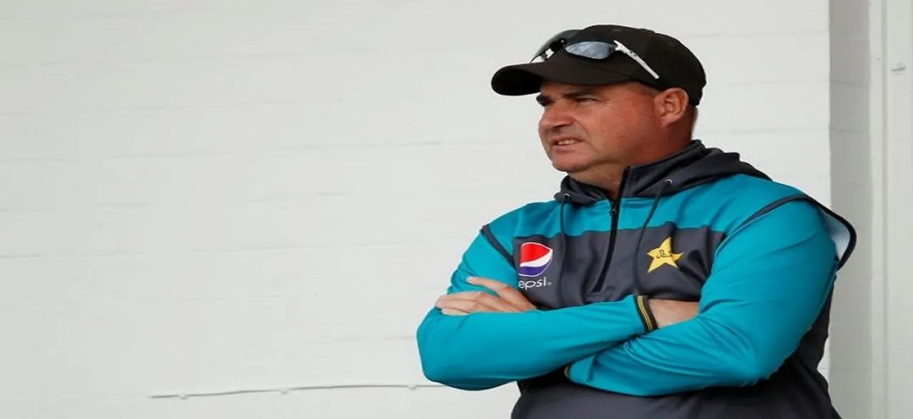 Arthur should make way for others to take Pakistan cricket forward: Qadir