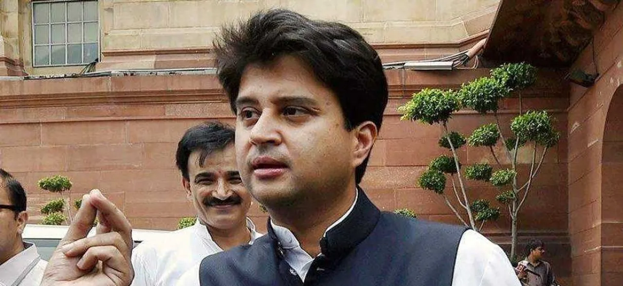 Jyotiraditya Scindia's massive faux pas, tweets 'Unnao rape survivor dies after struggling for life'
