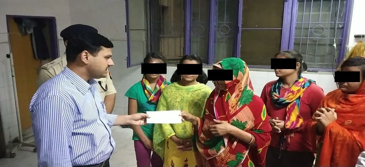 Lucknow DM claims Unnao rape victim's health improving, hospital says still 'critical'
