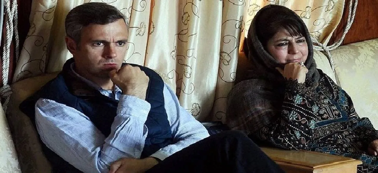 Kashmir: Mehbooba Mufti, Omar Abdullah arrested hours after Article 370 'scrapped'