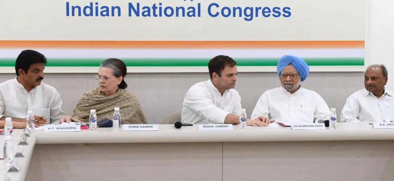 Kashmir: At CWC meeting, Congress deplores Modi govt's 'undemocratic' manner