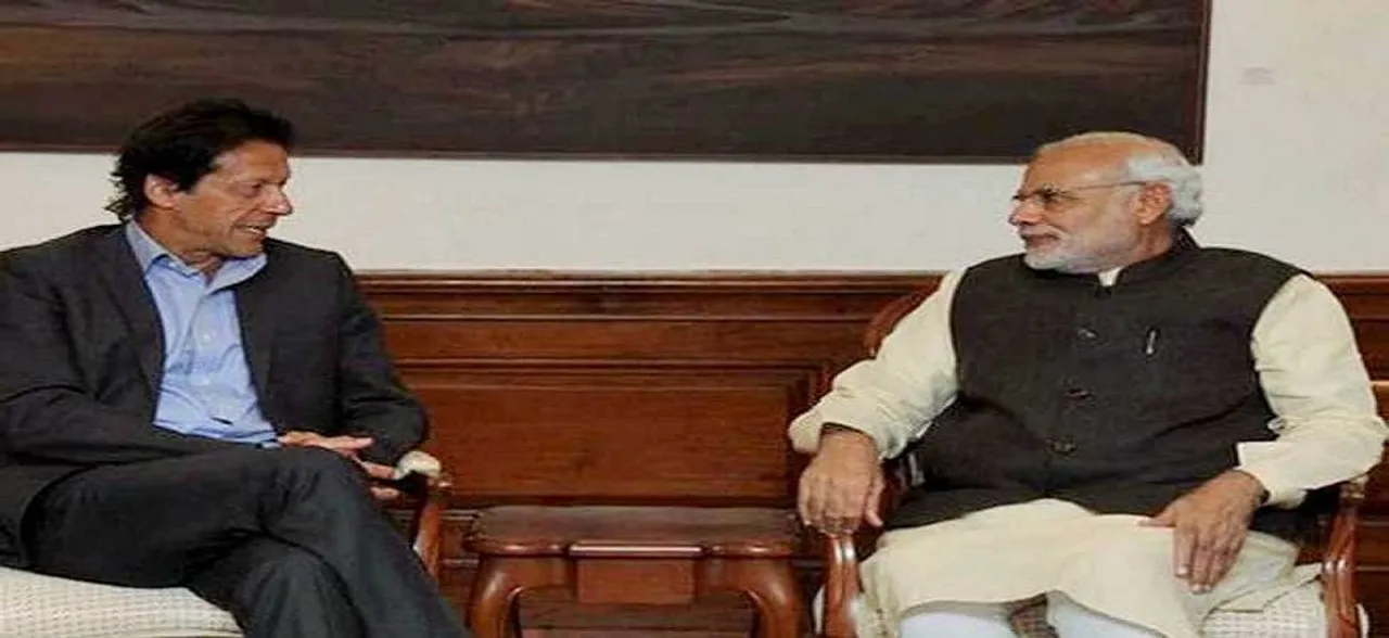 Pakistan expels Indian envoy, suspends bilateral trade with New Delhi over Kashmir move 