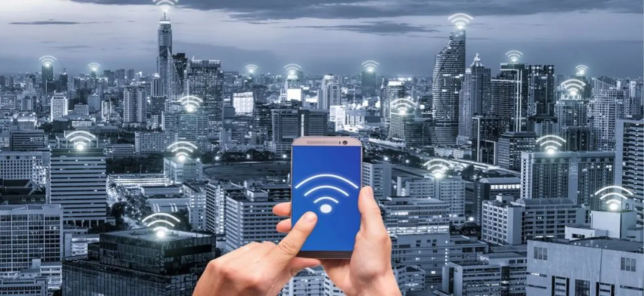 Free WiFi promised by Kejriwal's AAP across Delhi, 11,000 hotspots to be installed