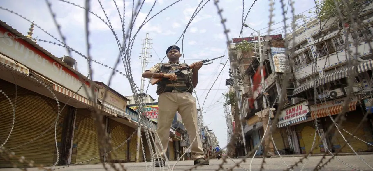 Supreme Court refuses urgent hearing on plea against govt's move to impose restrictions in J-K