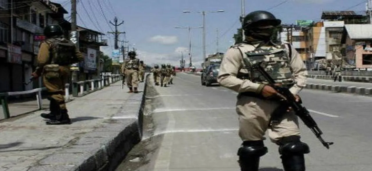 After J-K, Centre bans large gatherings in Ladakh' Kargil, Dras and Sankoo
