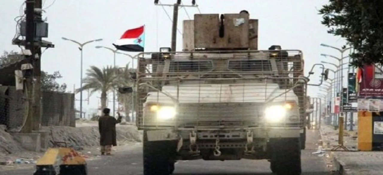 Yemen: Saudi Arabia-led coalition launches strike after Aden 'coup'