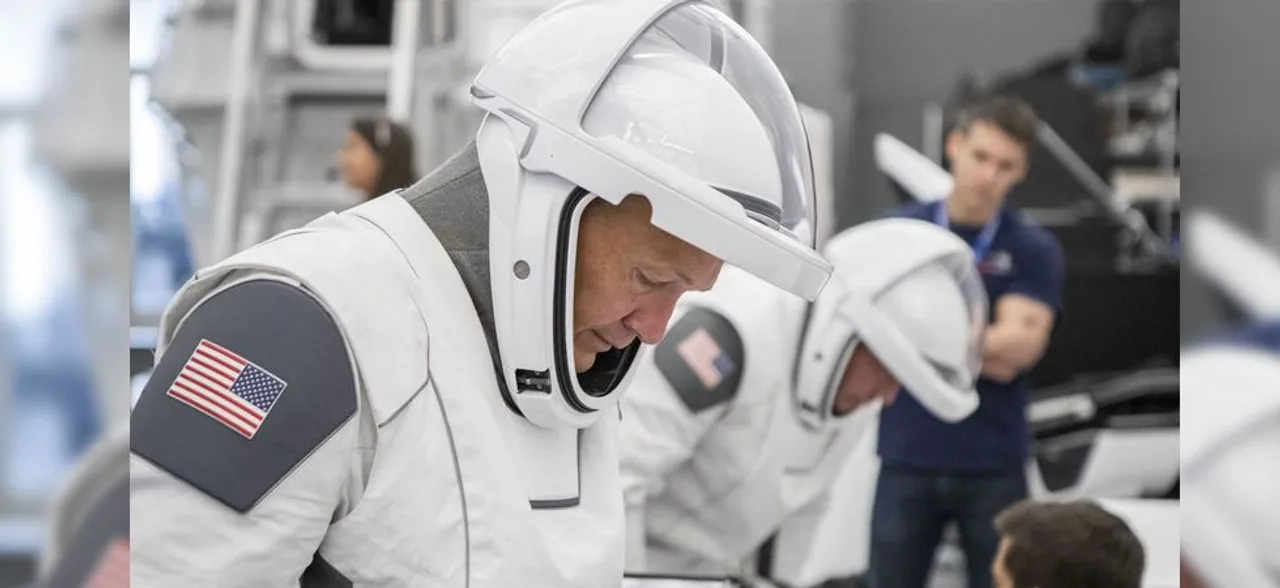 NASA: For 2020 Mission, astronauts try out next-gen spacesuits by SpaceX